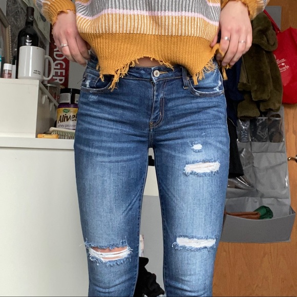 Adorable fringe jeans!! - Picture 3 of 5